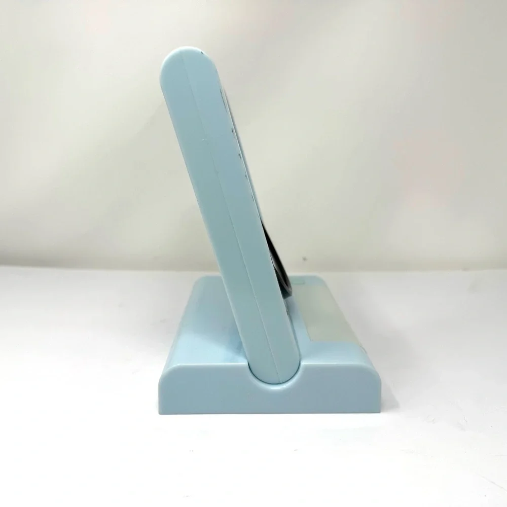 Vintage portable cosmetic mirror